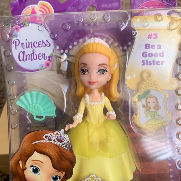 Sofia the First Princess Amber Doll Figure Mattel 2012 Magic Talking Castle - Picture 4 of 8
